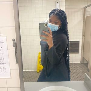 Meet your Posher, Brooke